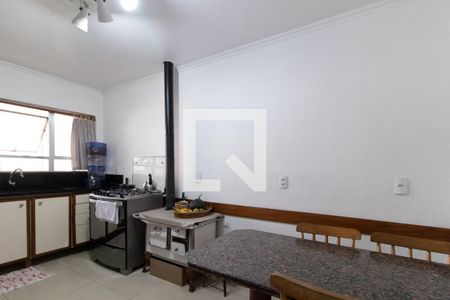 Casa à venda com 240m², 3 quartos e 2 vagasCozinha