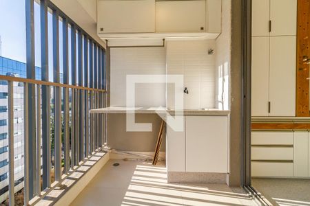 Varanda de kitnet/studio para alugar com 1 quarto, 28m² em Paraíso, São Paulo