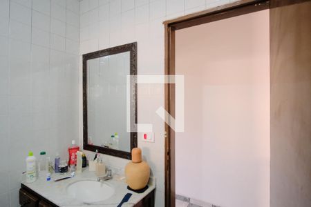 Casa à venda com 250m², 4 quartos e 3 vagasBanheiro Social 2