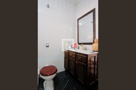 Casa à venda com 250m², 4 quartos e 3 vagasBanheiro Social 2