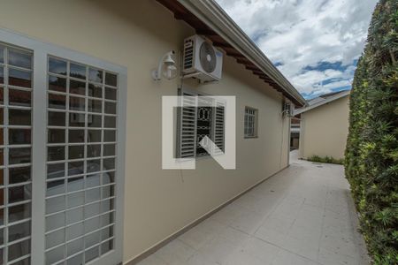 Casa à venda com 330m², 4 quartos e 4 vagas Casa à venda com 330m², 4 quartos e 4 vagasQuintal