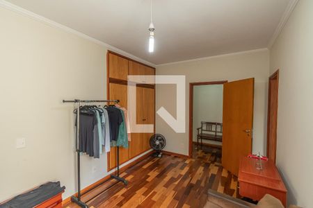 Casa à venda com 330m², 4 quartos e 4 vagas Casa à venda com 330m², 4 quartos e 4 vagasSuíte 3