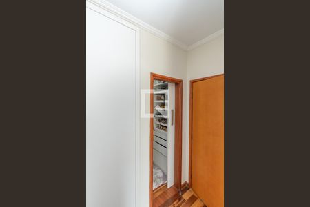 Casa à venda com 330m², 4 quartos e 4 vagas Casa à venda com 330m², 4 quartos e 4 vagasCloset da suíte 1