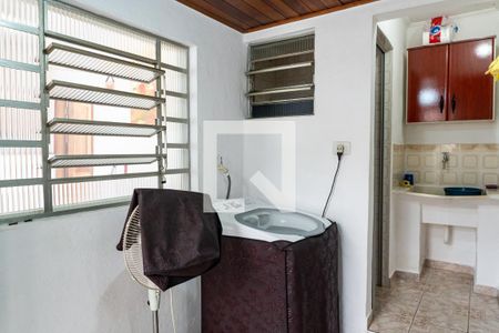 Casa à venda com 500m², 5 quartos e 4 vagasCasa 1 - Área de serviço