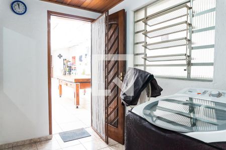 Casa à venda com 500m², 5 quartos e 4 vagasCasa 1 - Área de serviço