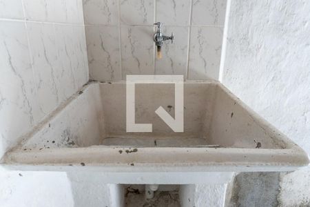 Casa à venda com 500m², 5 quartos e 4 vagasCasa 3 - Área de serviço Detalhe