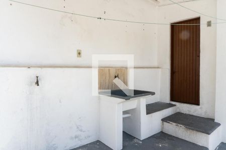 Casa à venda com 500m², 5 quartos e 4 vagasCasa 4 - Área de serviço