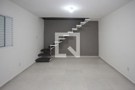 Sala de casa para alugar com 2 quartos, 100m² em Vila Nova, São Paulo
