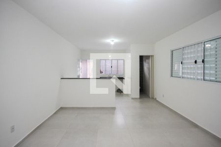 Sala de casa para alugar com 2 quartos, 100m² em Vila Nova, São Paulo