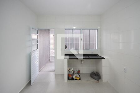 Cozinha de casa para alugar com 2 quartos, 100m² em Vila Nova, São Paulo