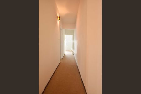 Corredor  de casa para alugar com 3 quartos, 150m² em Jardim Arpoador, São Paulo