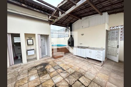 Casa à venda com 156m², 4 quartos e 1 vagaTerraço