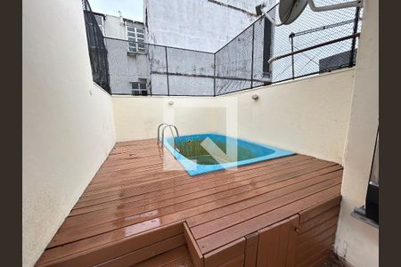 Casa à venda com 156m², 4 quartos e 1 vagaPiscina