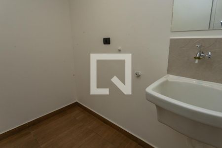 Lavabo integrada com área de serviço  de apartamento para alugar com 1 quarto, 47m² em Centro, Diadema