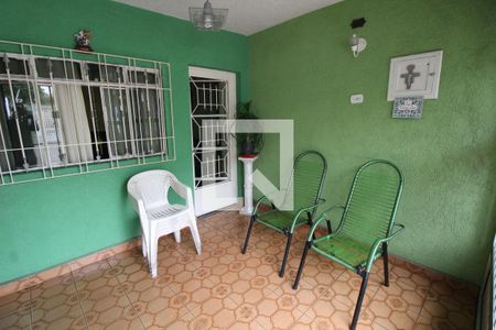 Casa para alugar com 130m², 3 quartos e 6 vagasQuintal