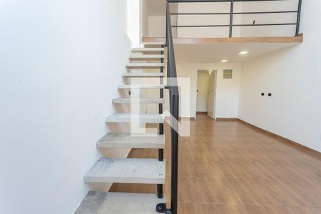 Casa para alugar com 54m², 1 quarto e sem vagaEscada