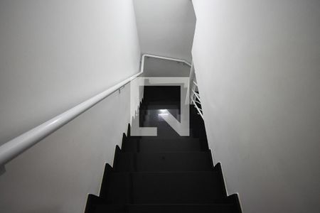 Casa à venda com 265m², 3 quartos e 6 vagasEscada