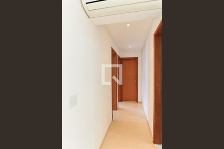 Corredor de apartamento para alugar com 3 quartos, 95m² em Parque Residencial Aquarius, São José dos Campos