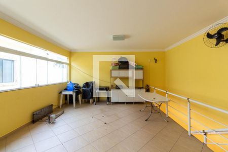 Casa à venda com 300m², 4 quartos e 3 vagasChurrasqueira