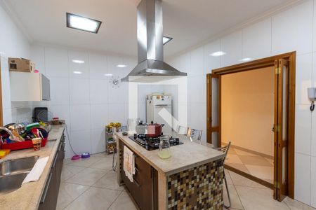 Casa à venda com 300m², 4 quartos e 3 vagasCozinha