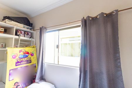 Casa à venda com 300m², 4 quartos e 3 vagasQuarto 2