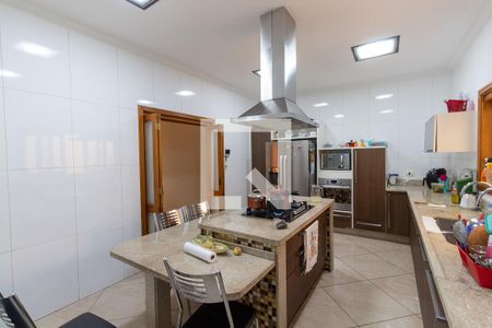 Casa à venda com 300m², 4 quartos e 3 vagasCozinha