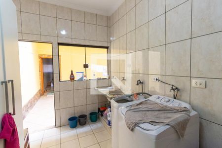 Casa à venda com 300m², 4 quartos e 3 vagasLavanderia