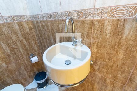 Casa à venda com 300m², 4 quartos e 3 vagasLavabo