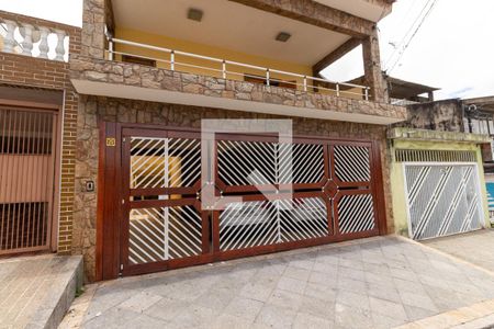 Casa à venda com 300m², 4 quartos e 3 vagasFachada