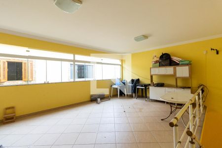 Casa à venda com 300m², 4 quartos e 3 vagasChurrasqueira