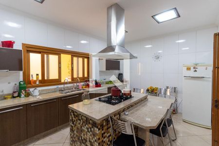 Casa à venda com 300m², 4 quartos e 3 vagasCozinha