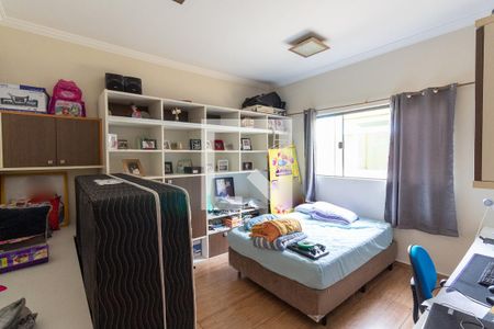 Casa à venda com 300m², 4 quartos e 3 vagasQuarto 2