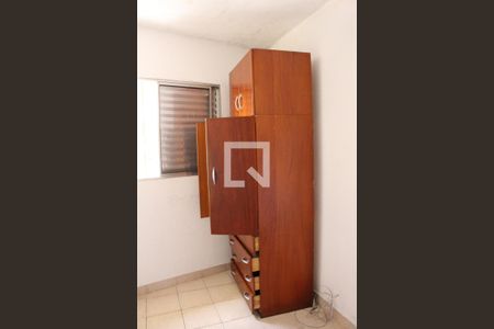 Quarto 2 de casa para alugar com 3 quartos, 120m² em Vila Cavaton, São Paulo