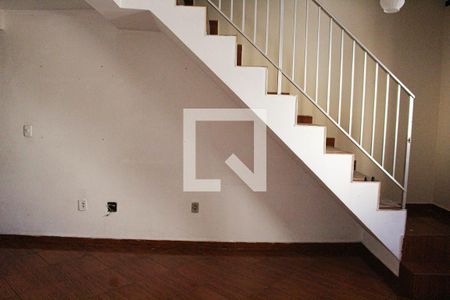 Sala de casa para alugar com 3 quartos, 120m² em Vila Cavaton, São Paulo