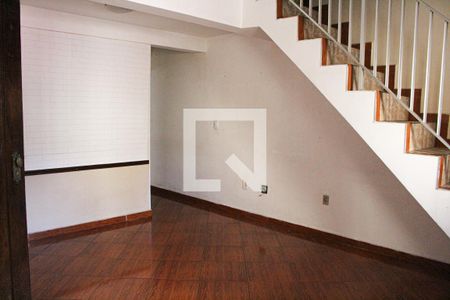 Sala de casa para alugar com 3 quartos, 120m² em Vila Cavaton, São Paulo