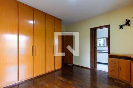 Apartamento à venda com 130m², 3 quartos e 3 vagasSuíte