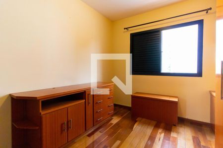 Apartamento à venda com 130m², 3 quartos e 3 vagasQuarto 02