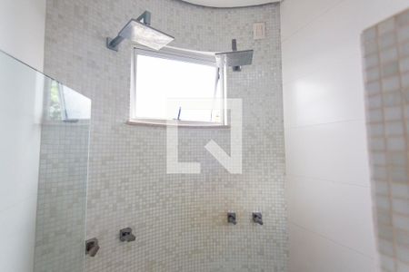 Casa para alugar com 280m², 3 quartos e 2 vagasBanheiro da Suite