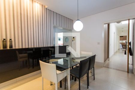 Sala de Jantar de casa para alugar com 3 quartos, 280m² em Centro, Uberlândia