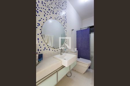 Casa para alugar com 280m², 3 quartos e 2 vagasBanheiro Social