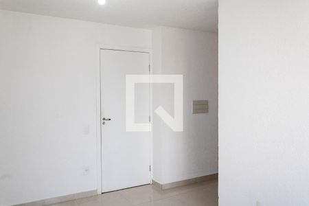 Sala de apartamento para alugar com 2 quartos, 44m² em Guaratiba, Rio de Janeiro