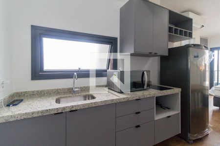 Cozinha de kitnet/studio para alugar com 1 quarto, 28m² em Paraíso, São Paulo