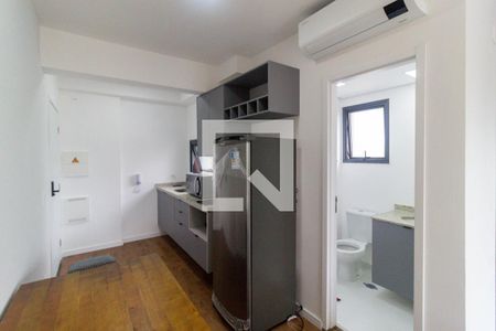 Cozinha de kitnet/studio para alugar com 1 quarto, 28m² em Paraíso, São Paulo