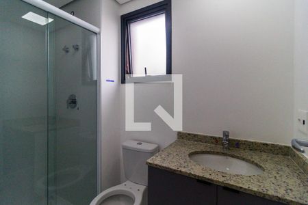 Banheiro de kitnet/studio para alugar com 1 quarto, 28m² em Paraíso, São Paulo
