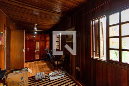 Casa à venda com 90m², 4 quartos e 2 vagas Casa à venda com 90m², 4 quartos e 2 vagasQuarto