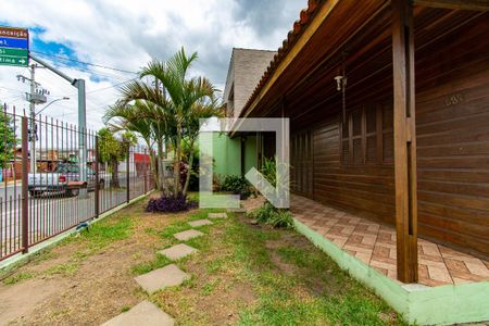 Casa à venda com 90m², 4 quartos e 2 vagas Casa à venda com 90m², 4 quartos e 2 vagasQuintal
