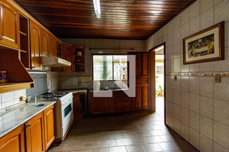 Casa à venda com 90m², 4 quartos e 2 vagas Casa à venda com 90m², 4 quartos e 2 vagasCozinha 2