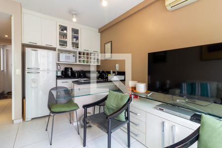 Sala de apartamento para alugar com 1 quarto, 50m² em Vila Olímpia, São Paulo