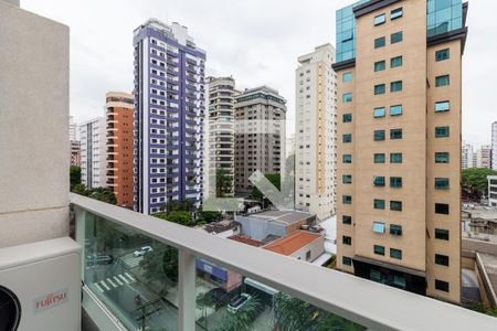 Varanda de apartamento para alugar com 1 quarto, 50m² em Vila Olímpia, São Paulo