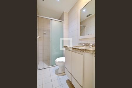 Apartamento para alugar com 110m², 2 quartos e 2 vagas Apartamento para alugar com 110m², 2 quartos e 2 vagasBanheiro